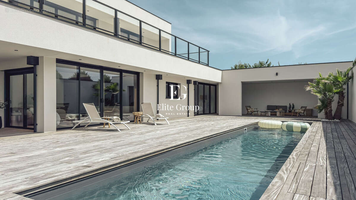 À vendre - villa californienne d'exception - 275 m² - 5 chambres - couloir de nage - 15 min angoulême tgv - photo 15