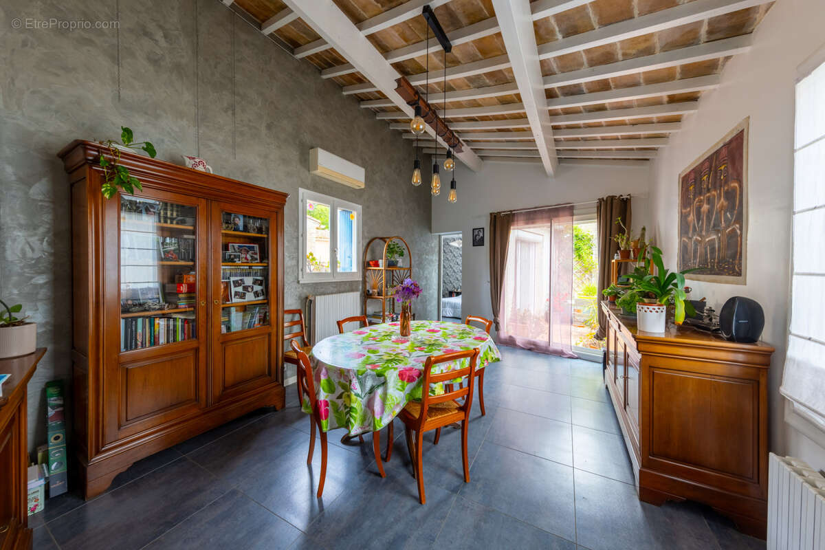 Maison à LUNEL-VIEL