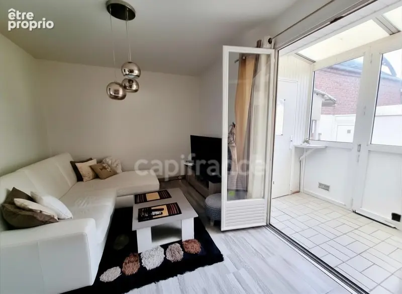 *Sainte-Cecile*Plain-pied de 51 m² à 200 m de la place, terrasse de 40 m², sud-ouest, sans vis-à-vis - photo 7