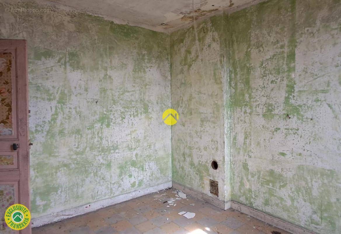 Maison à SAINT-HILAIRE