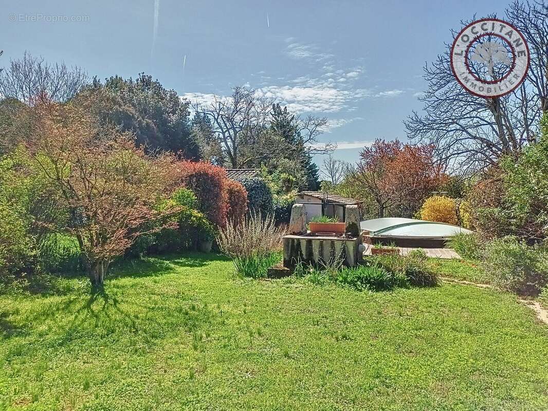 Maison à MAUVEZIN