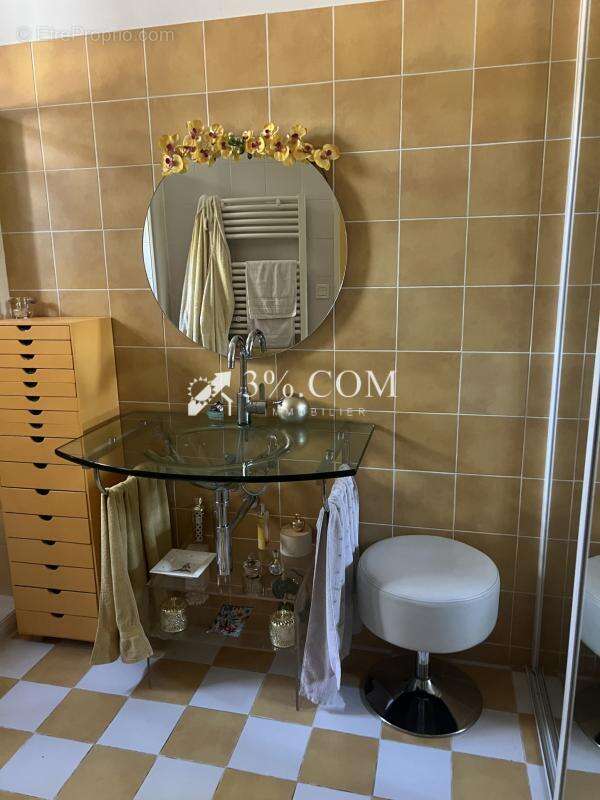 3%. com immobilier à  poitiers - photo 18