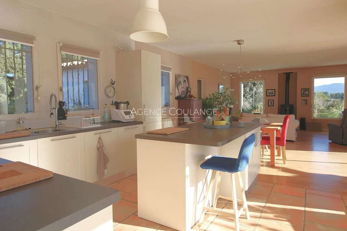 Maison à LA CADIERE-D'AZUR