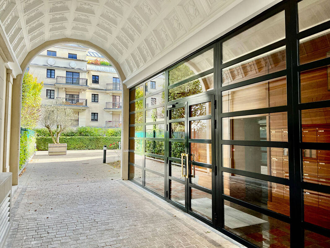 Appartement à LE PLESSIS-ROBINSON