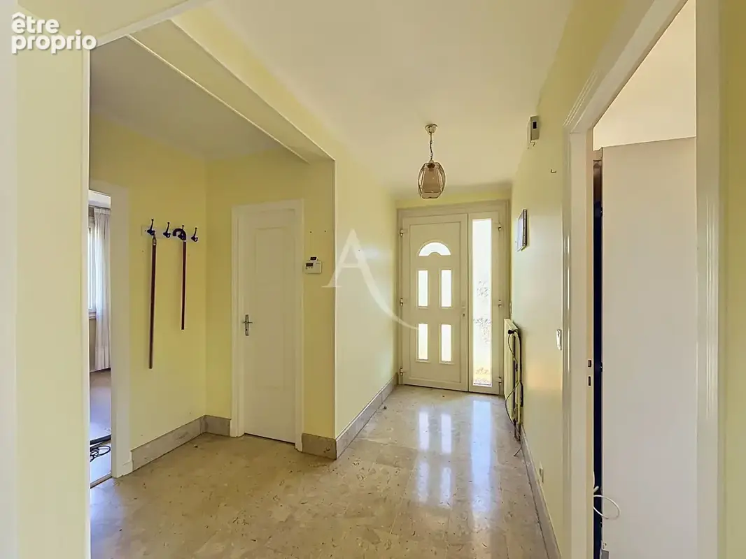 Jolie maison de 3 chambres avec ascenseur proche centre - photo 3