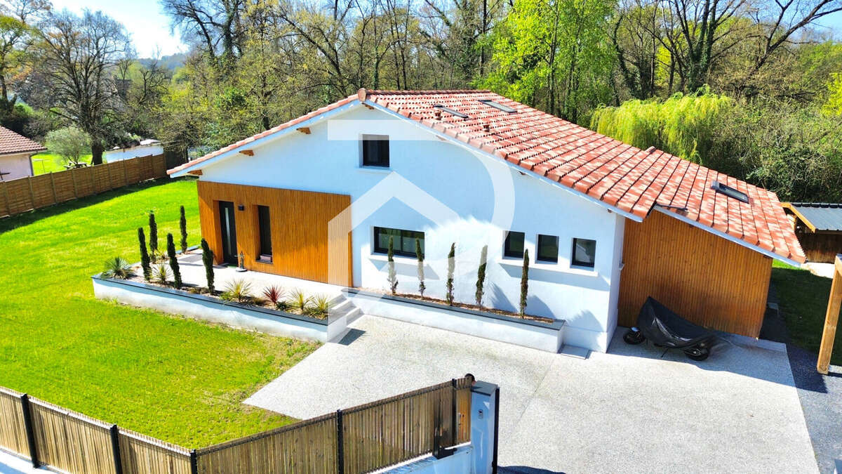 Maison à OS-MARSILLON