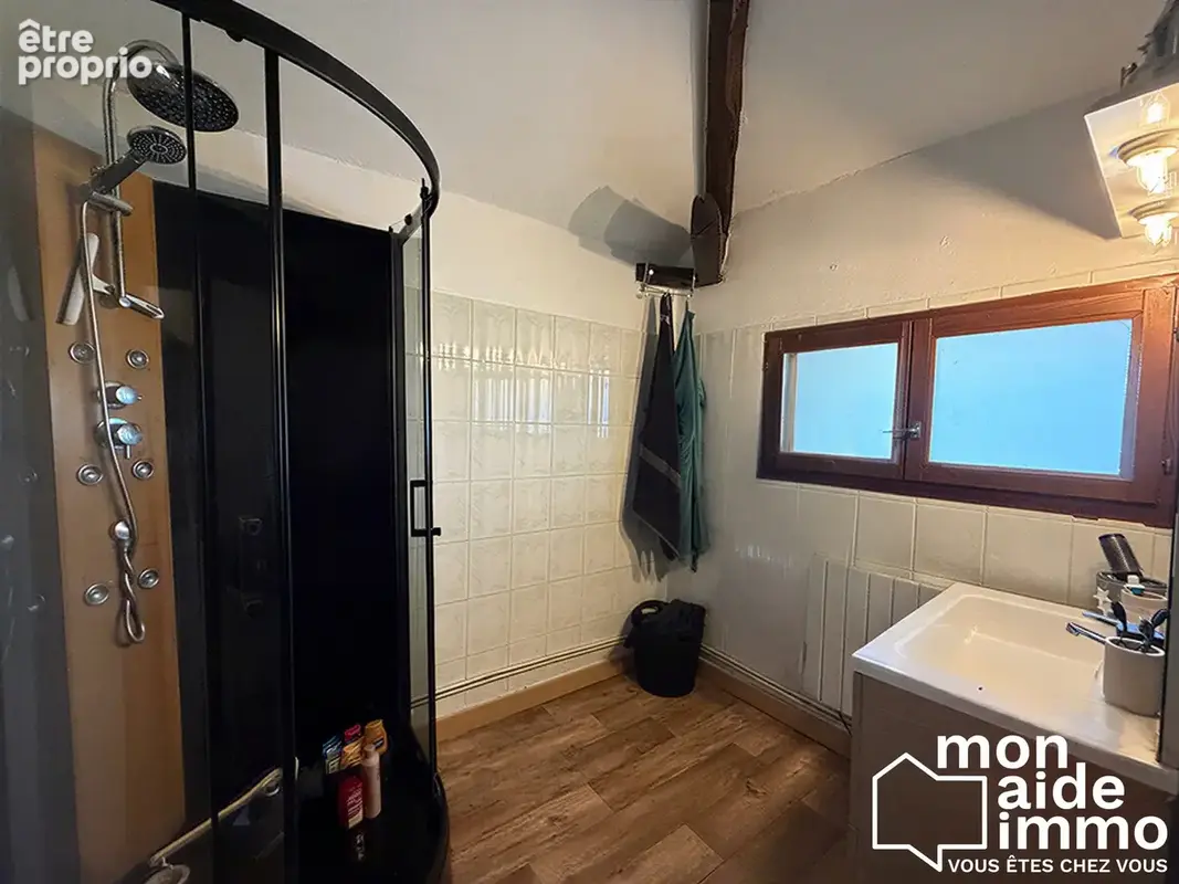 Maison 107 m² à Coutras  - photo 7