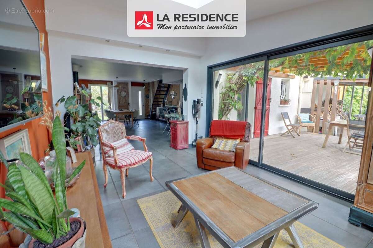 Maison à DEVILLE-LES-ROUEN