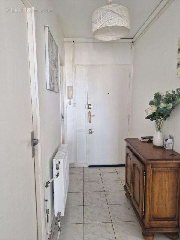 Appartement t4 - photo 2