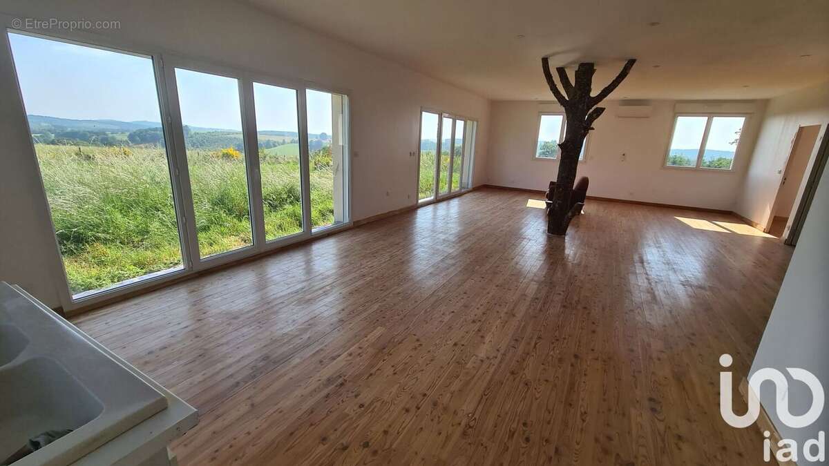 Photo 5 - Maison à PEYRELEVADE