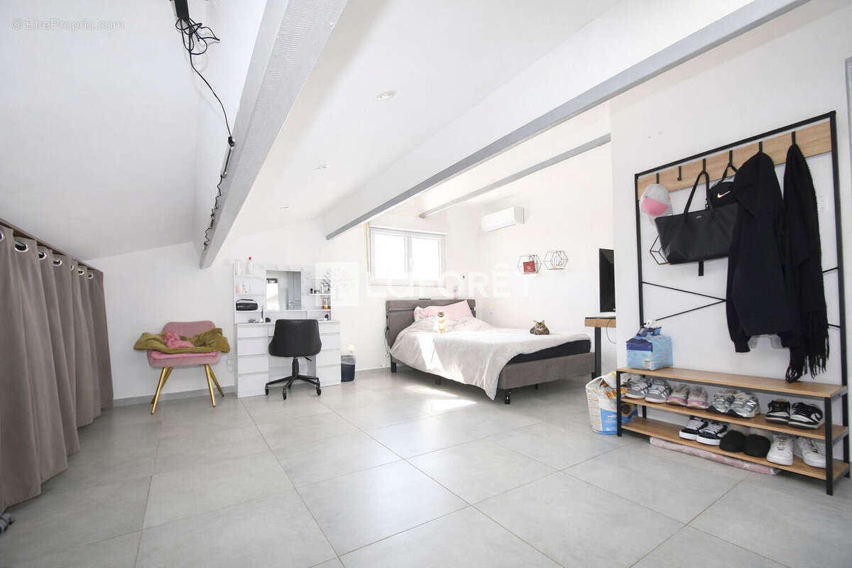 Tourrettes maison mixte habitation & local artisanal  302 m² - photo 6