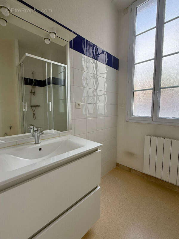 Hyper Centre de La Rochelle - Appartement T3 de 72m² - photo 4