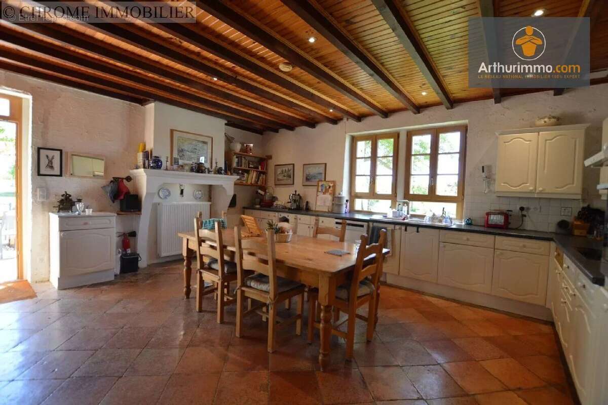 Maison à LEVIGNAC-DE-GUYENNE