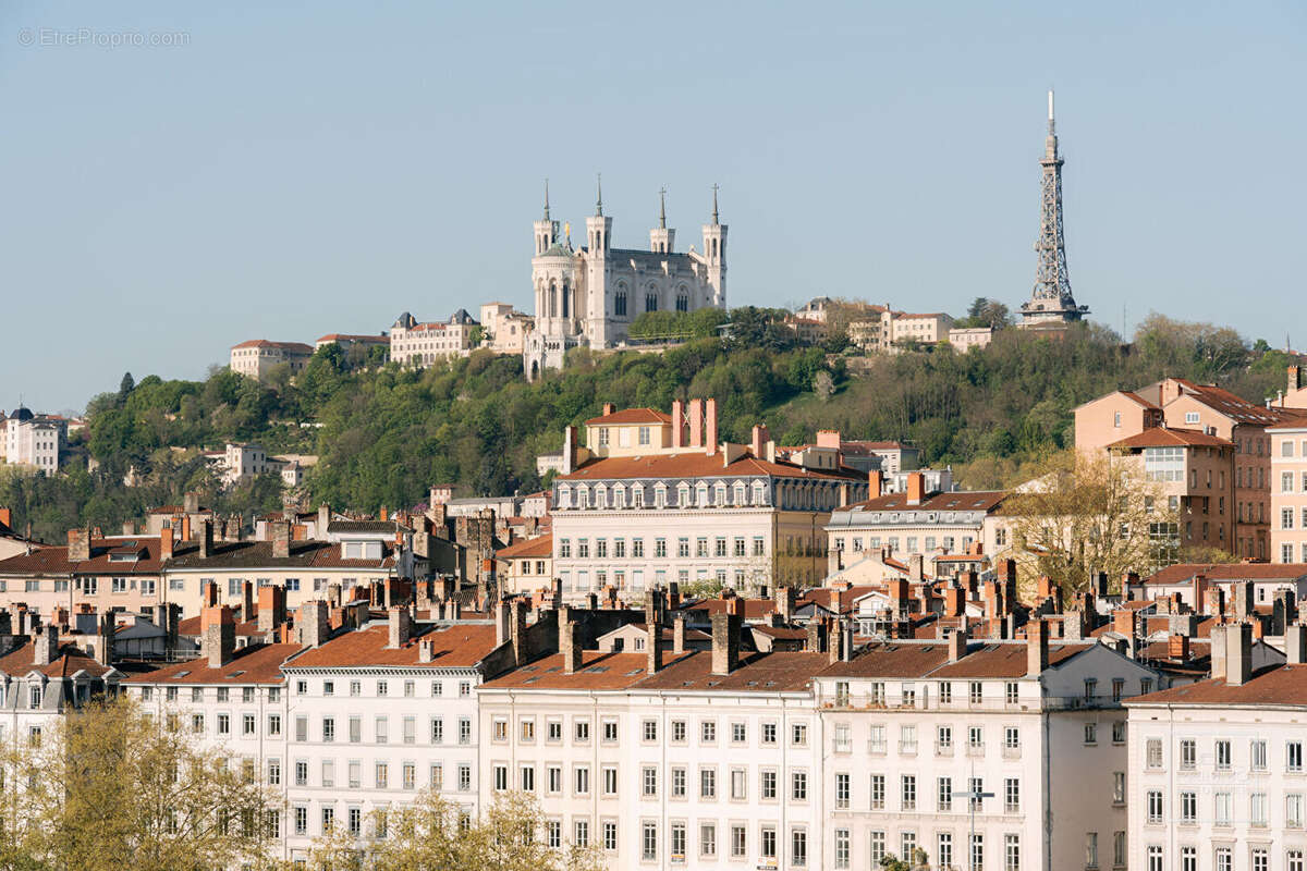 Appartement à LYON-6E