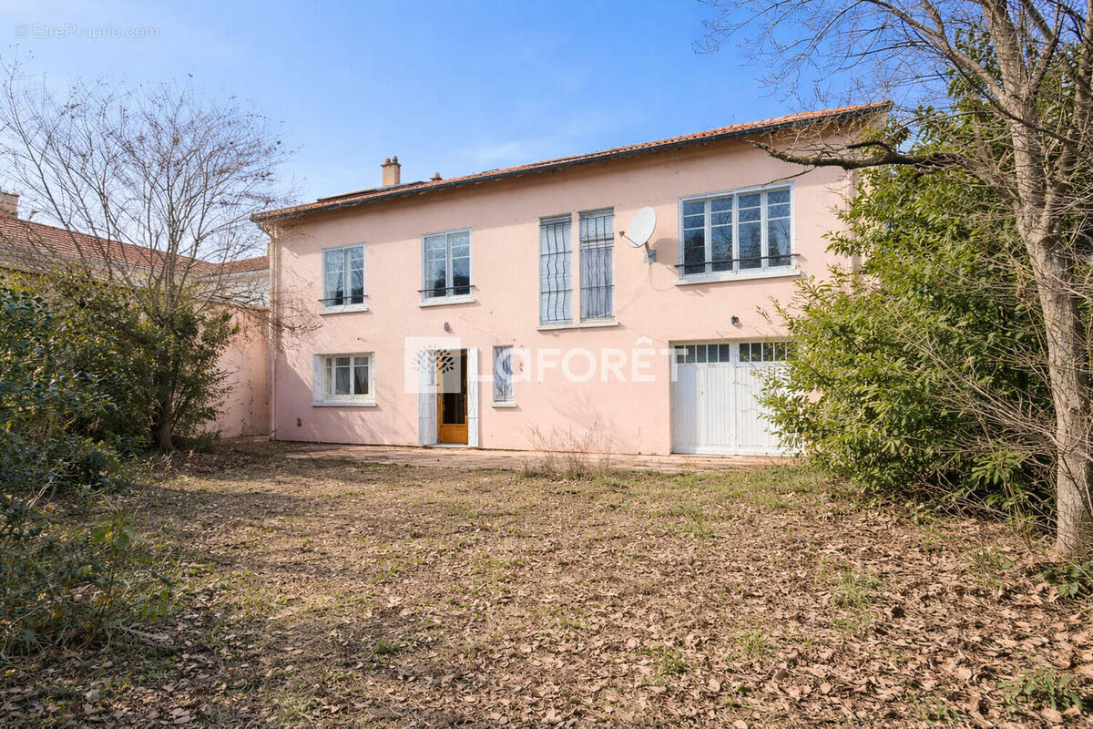 Maison à LE COTEAU