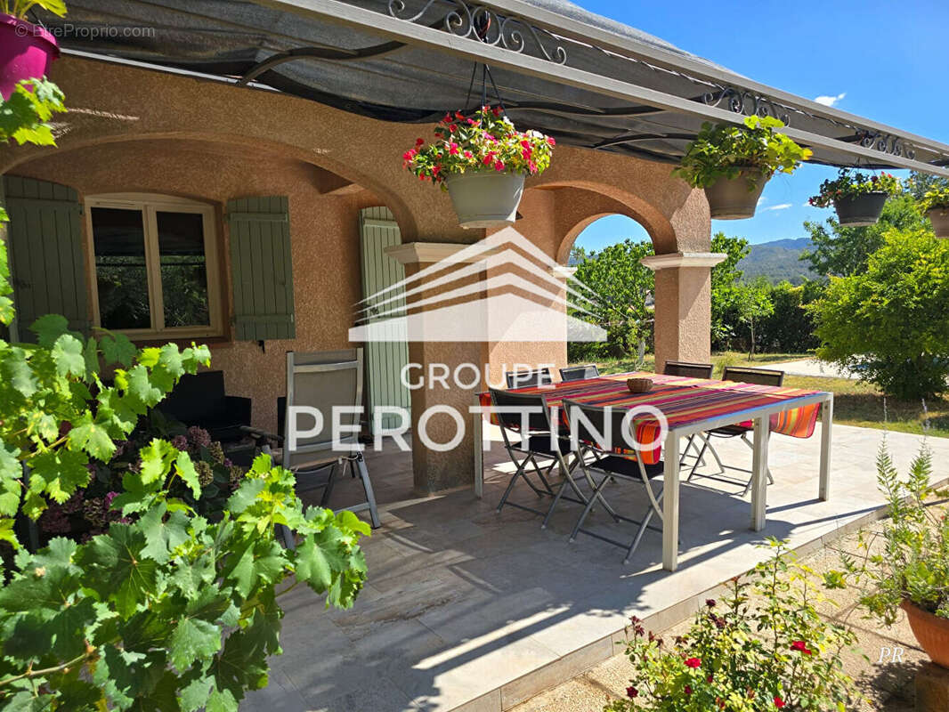 Maison à LA DESTROUSSE