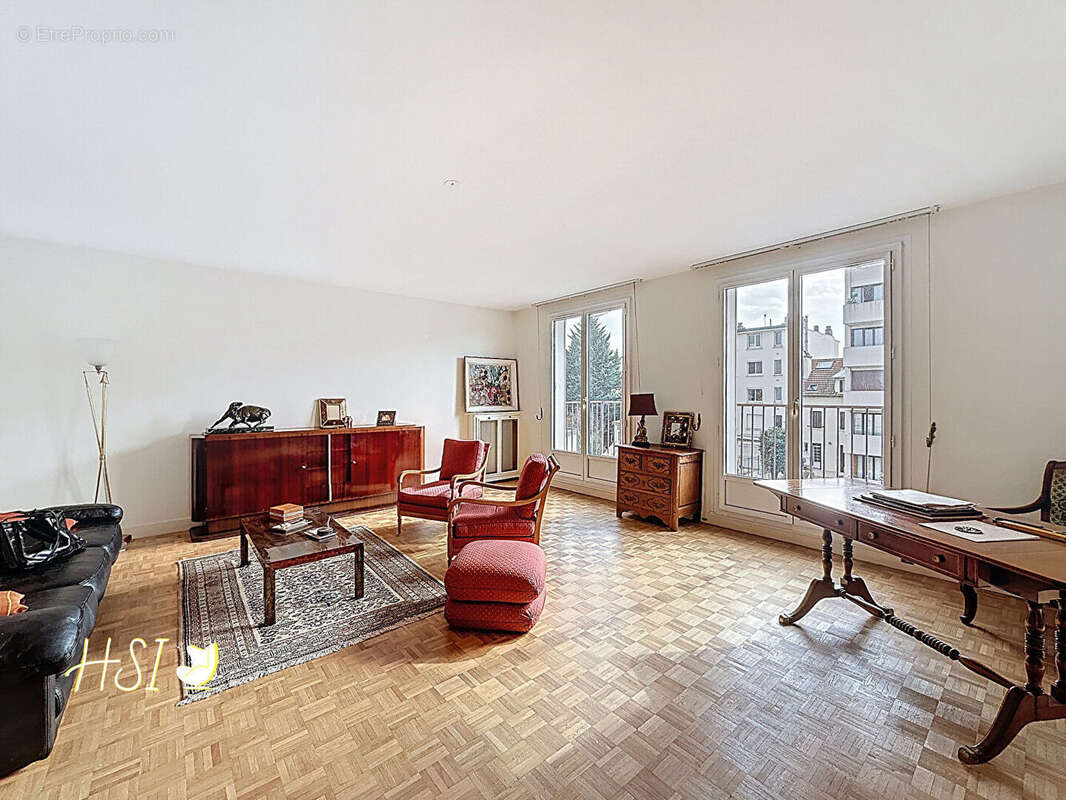 Appartement à COLOMBES