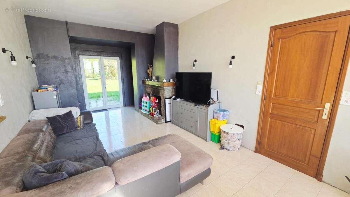 Maison à MAILLY-MAILLET