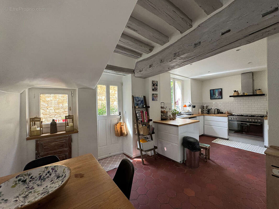 Maison à SAINT-NOM-LA-BRETECHE