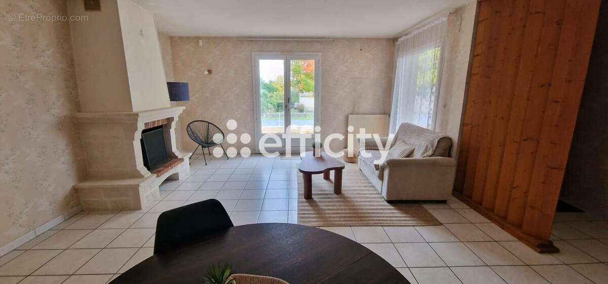 Maison à GOND-PONTOUVRE