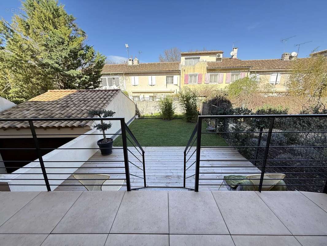 Appartement à ARLES