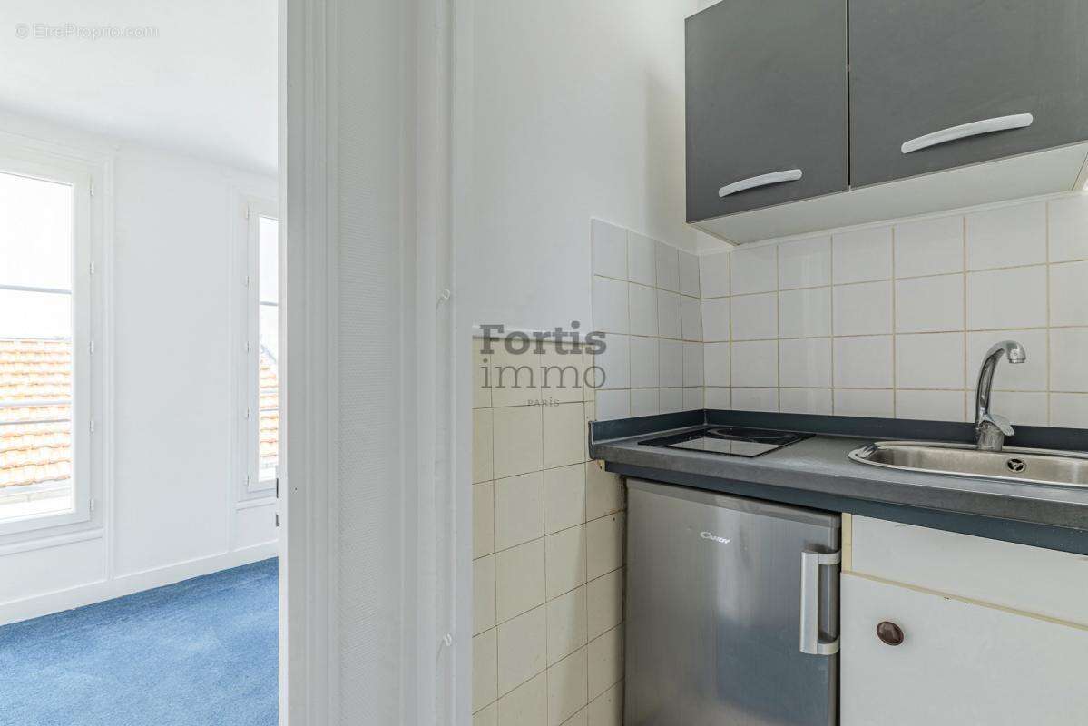 Appartement à PARIS-3E