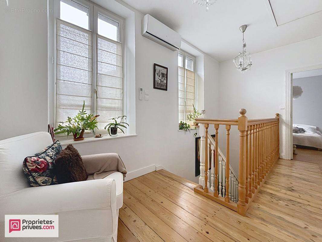 Maison à SAINT-SULPICE