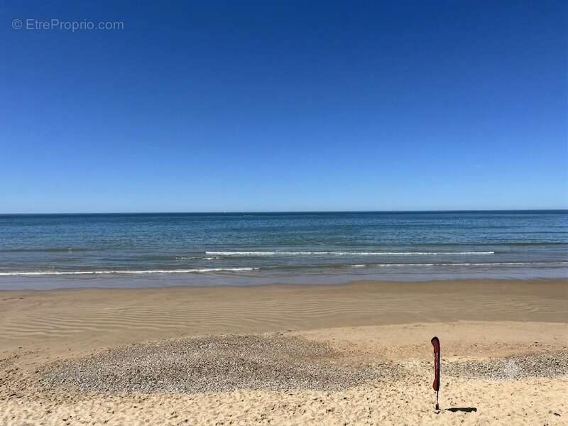 Terrain à bâtir de 1 077m² au Fenouiller – Façade plein sud de 22 m – À 5 minutes des plages - photo 6