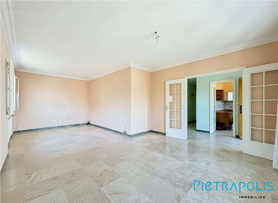 Maison 130 m² à Saint-Fons  - photo 6