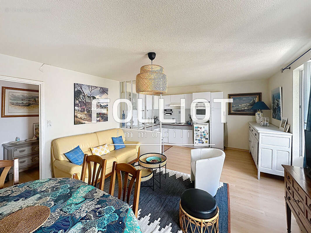 Appartement à SAINT-PAIR-SUR-MER