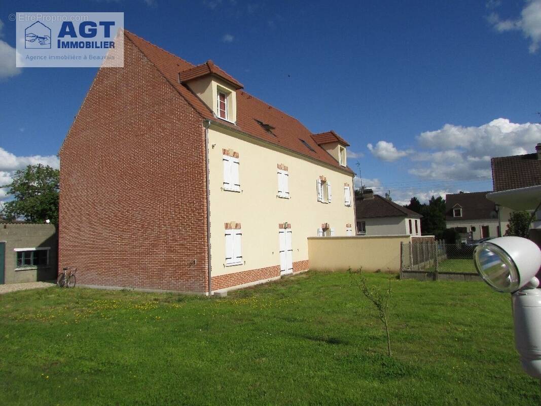 Appartement à BRESLES