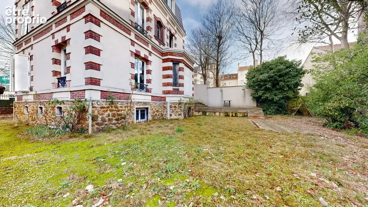 Nanterre centre-ville propriété de charme 225 m²  jardin arboré fort potentiel - photo 4