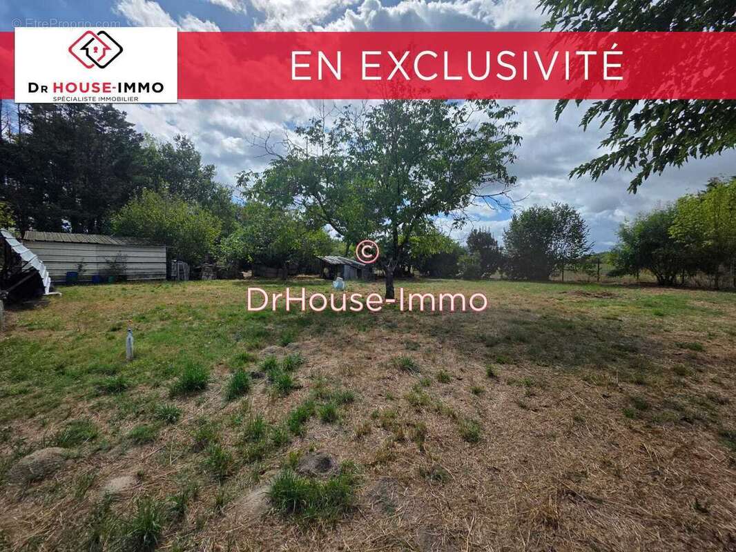 Terrain à PEUJARD