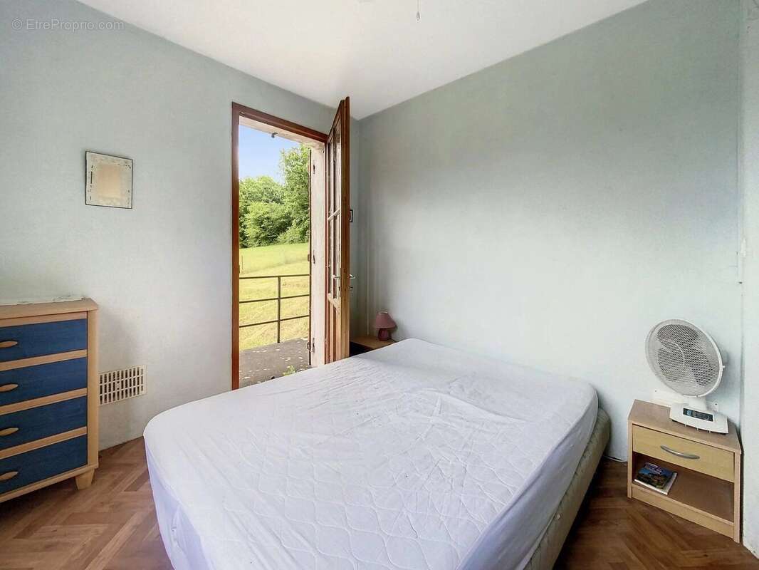 Maison à LE BUISSON-DE-CADOUIN