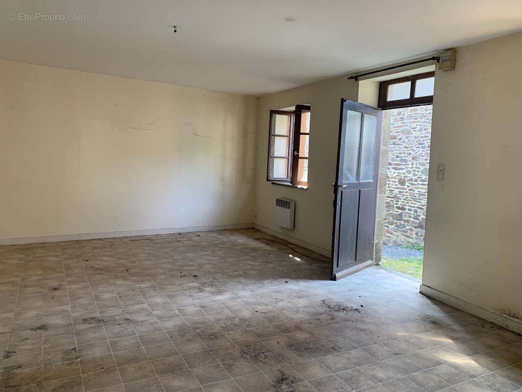 Maison à SAINT-JEAN-LE-THOMAS