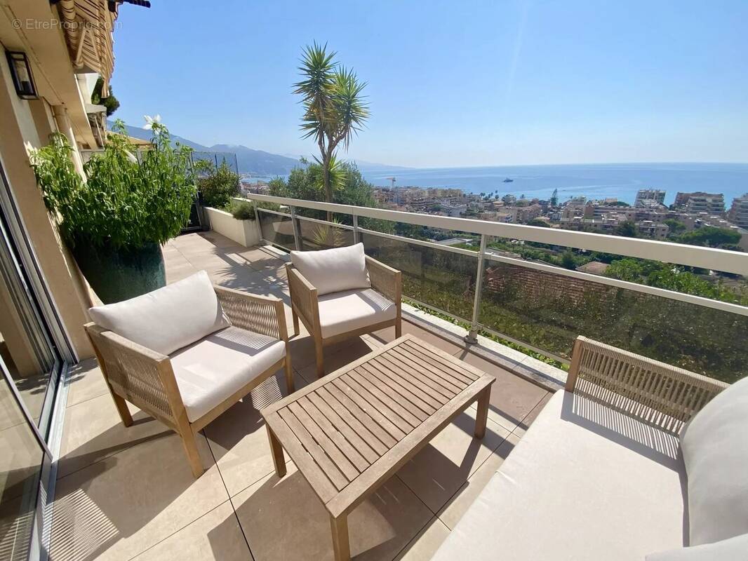 Appartement à ROQUEBRUNE-CAP-MARTIN