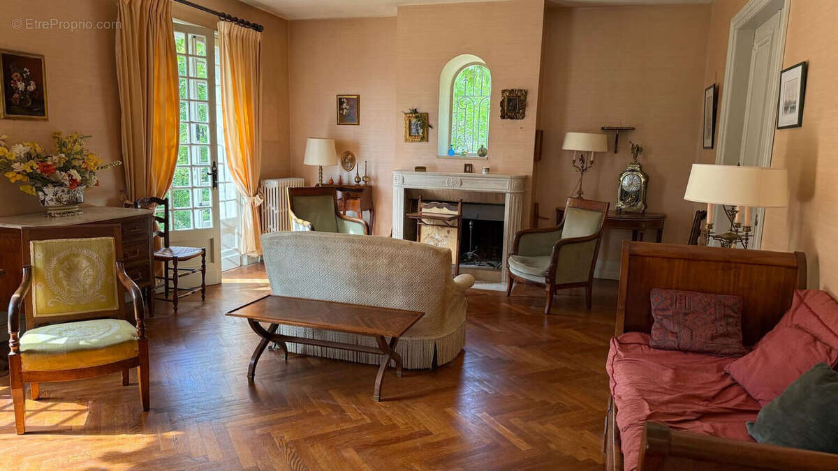 Maison à ARVEYRES