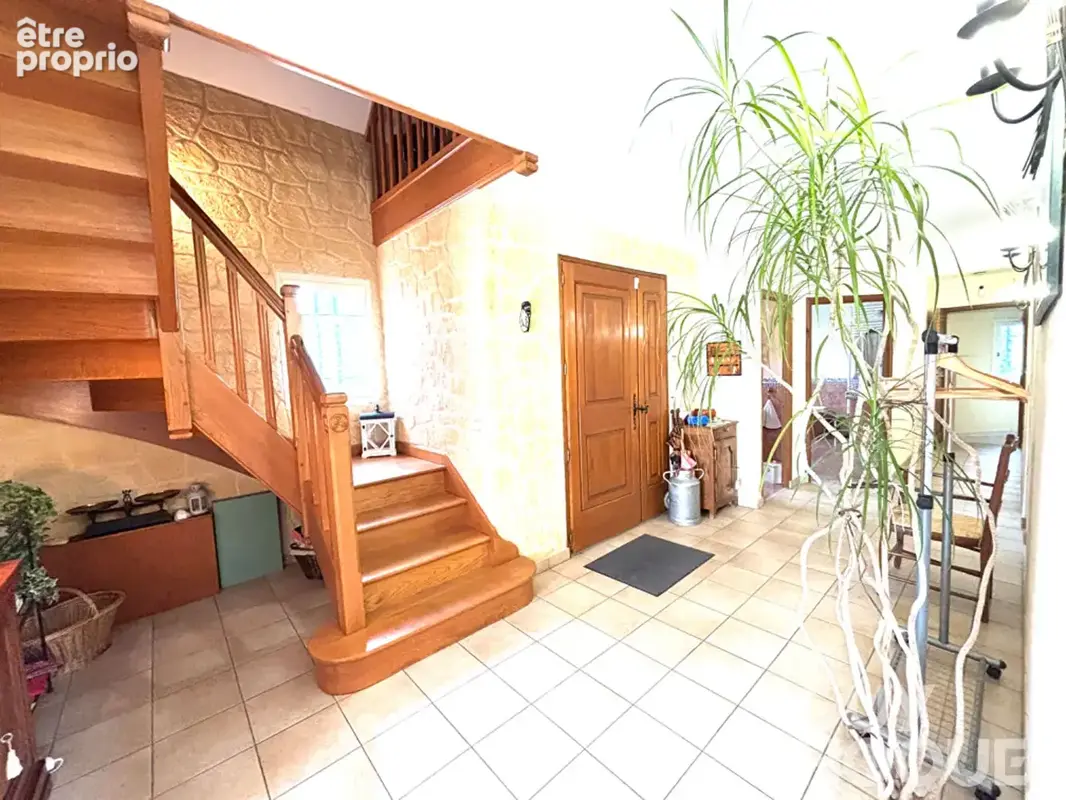 Belle maison familiale de 200m2 avec 5 chambres et double garage - photo 15