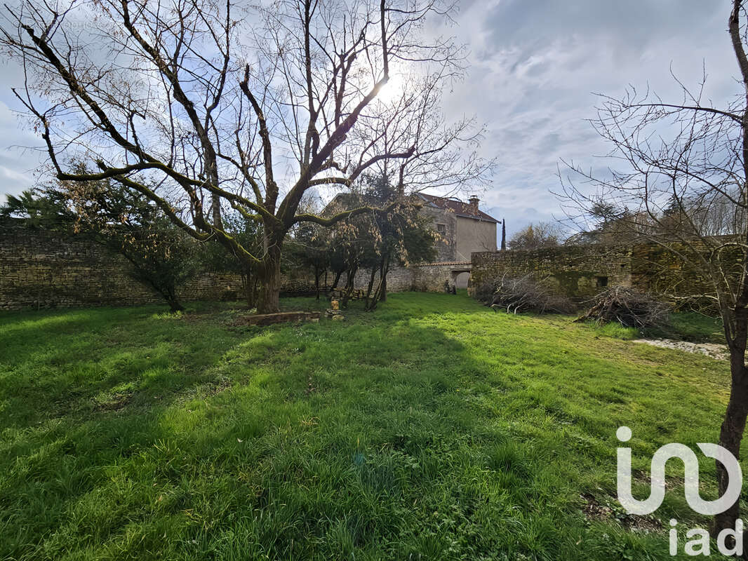 Maison 168 m² à Mouton  - photo 2