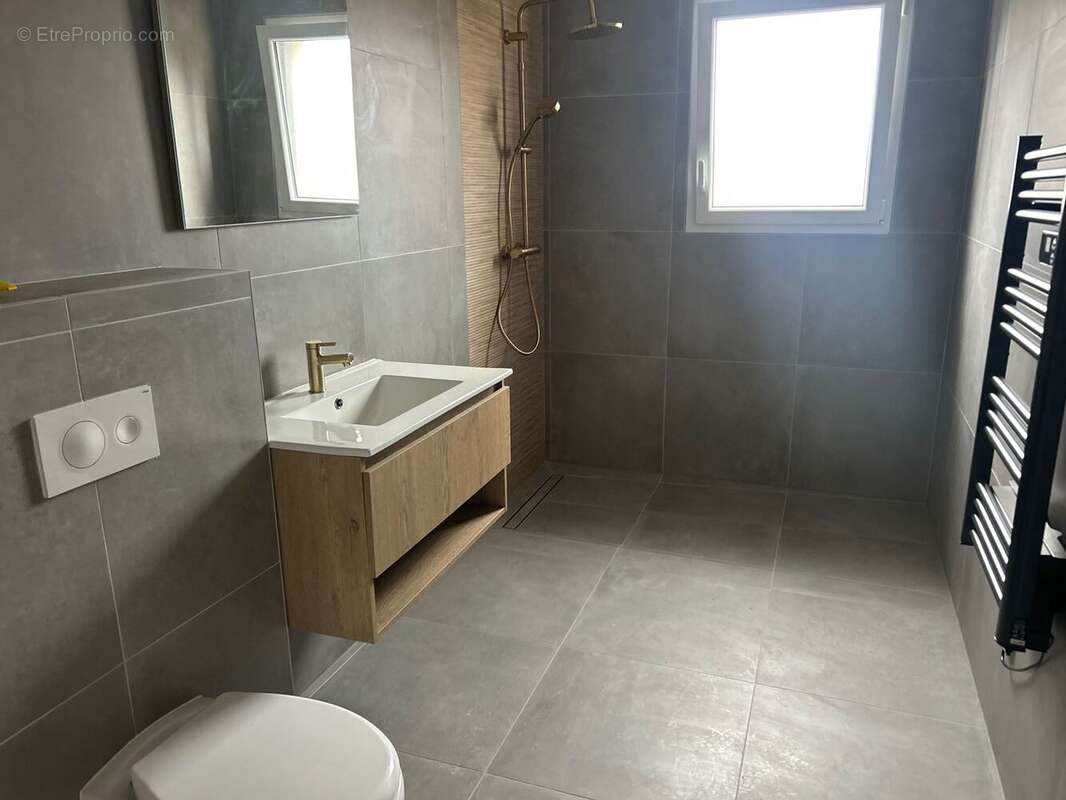 Maison à SAINT-PAUL-LES-ROMANS