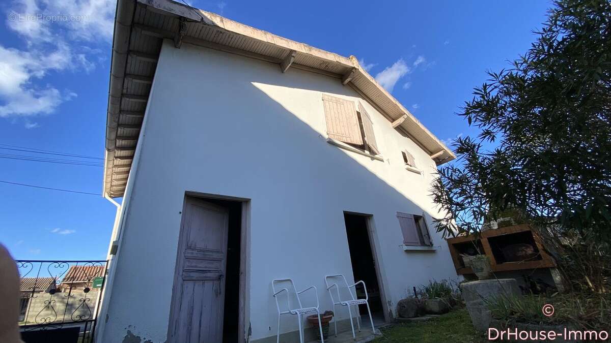 Maison à LA TOUR-DU-CRIEU