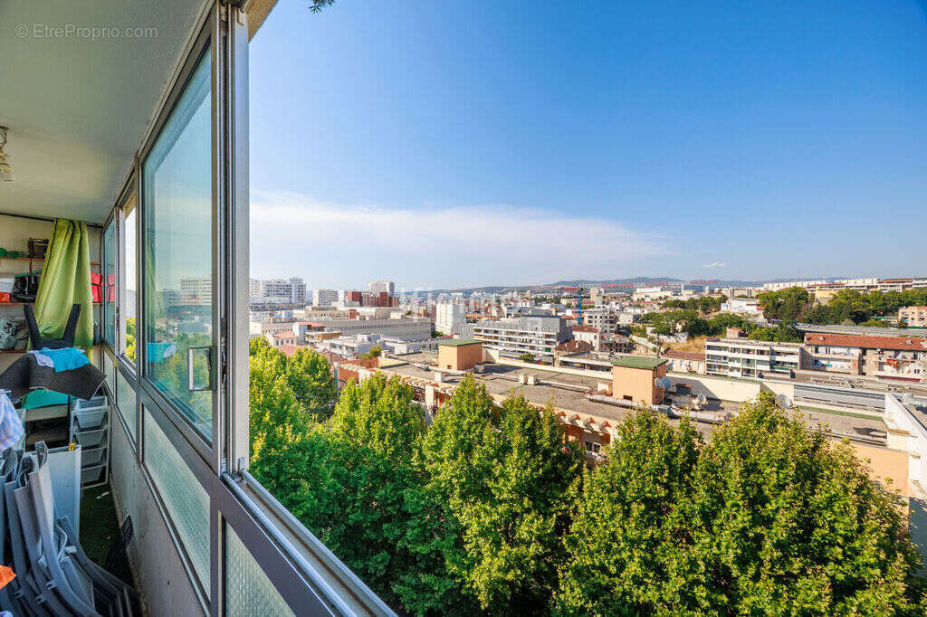 Appartement à MARSEILLE-3E