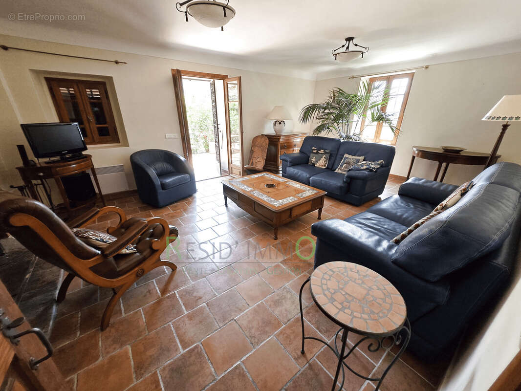 Maison à SAINT-MARTIN-DU-VAR