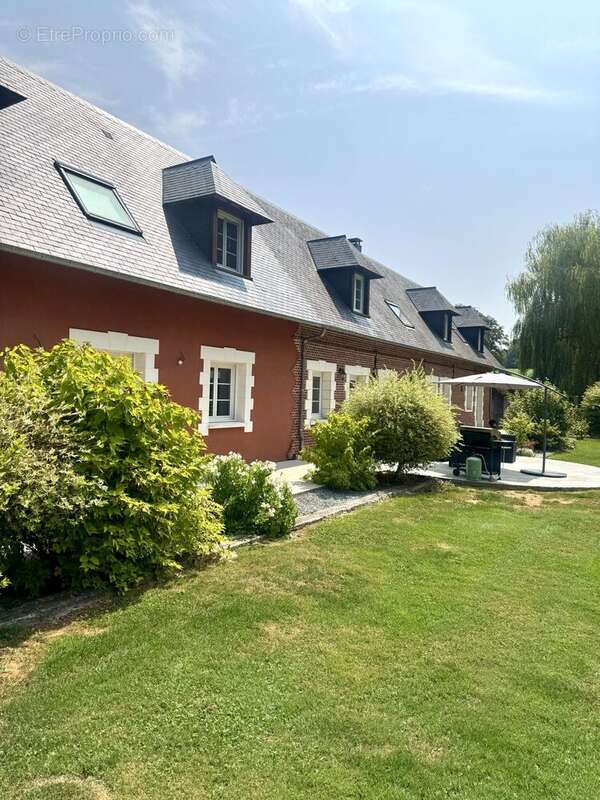 Maison 250 m² à Saint-Vaast-Dieppedalle  - photo 8