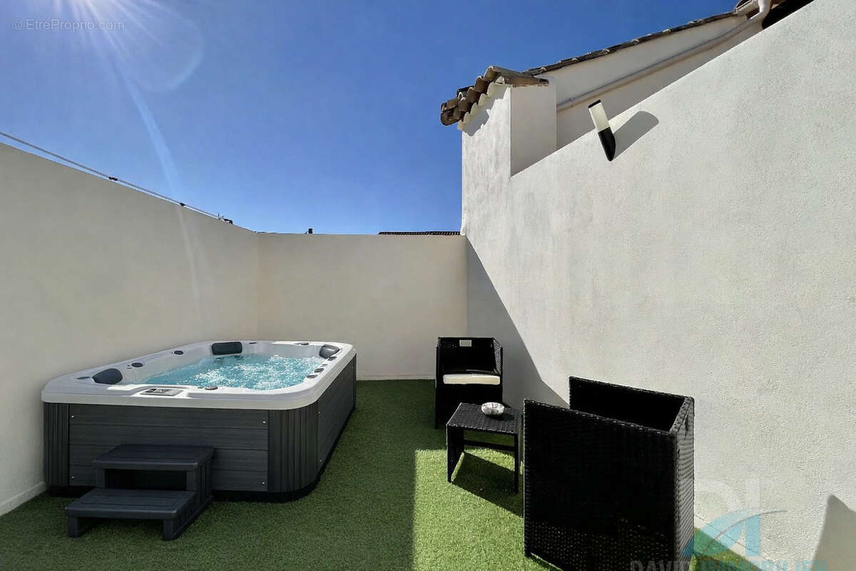 Appartement à POMEROLS