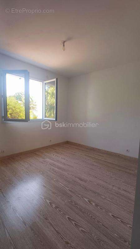 Maison contemporaine de plain-pied avec jardin - photo 9