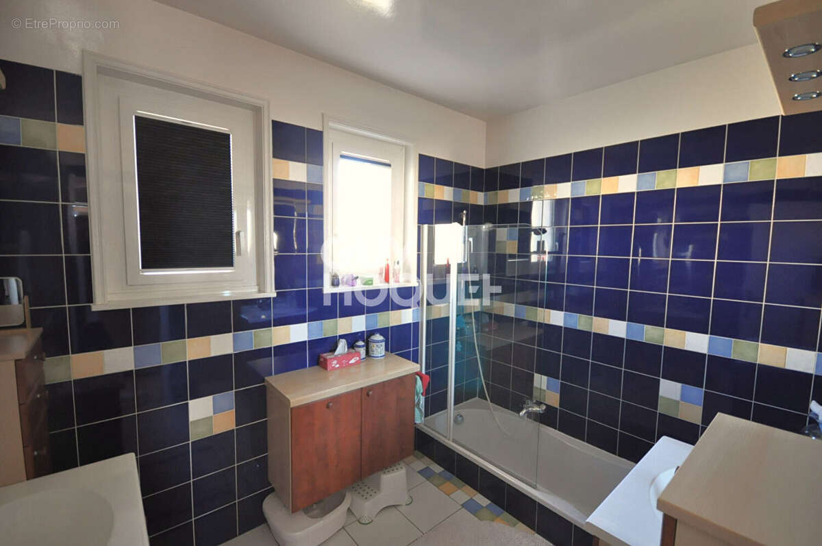 Maison à SAINT-SYMPHORIEN-SUR-COISE