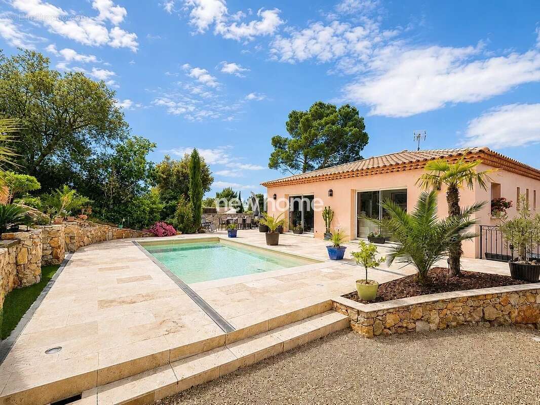 Maison à LORGUES