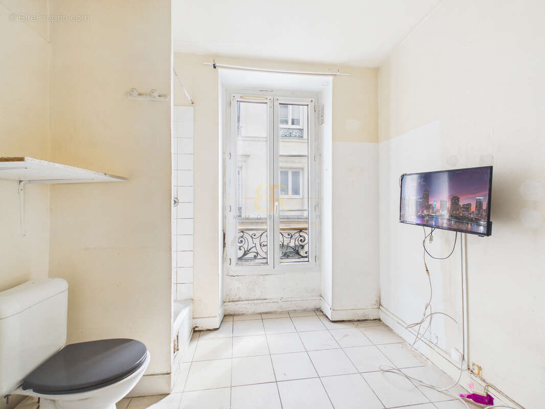 Appartement à PARIS-10E