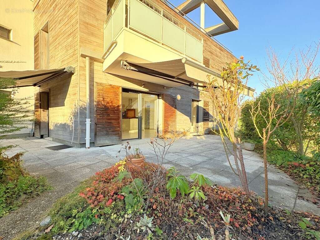 Appartement à SEYNOD